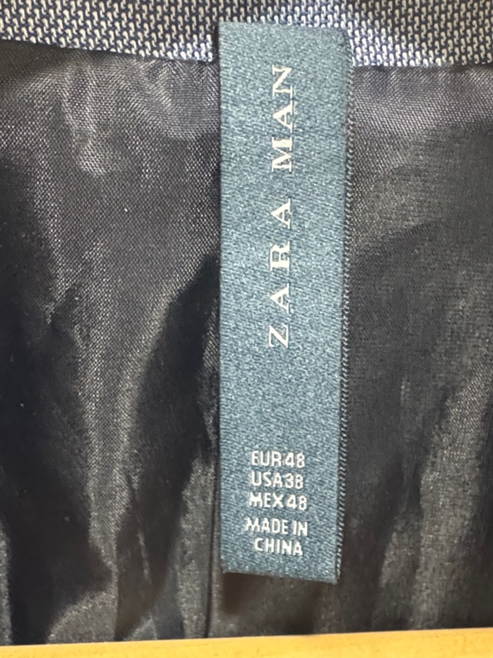 Zara Blazer - Picture 2 of 9